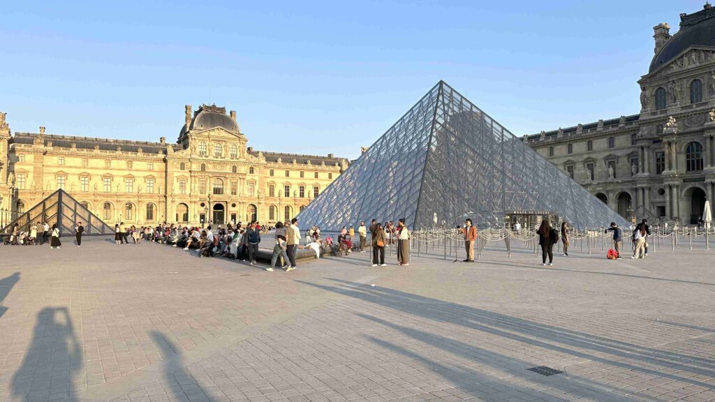 Louvre, Paris