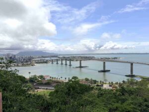 Turismo no Espírito Santo: praias e montanhas capixabas