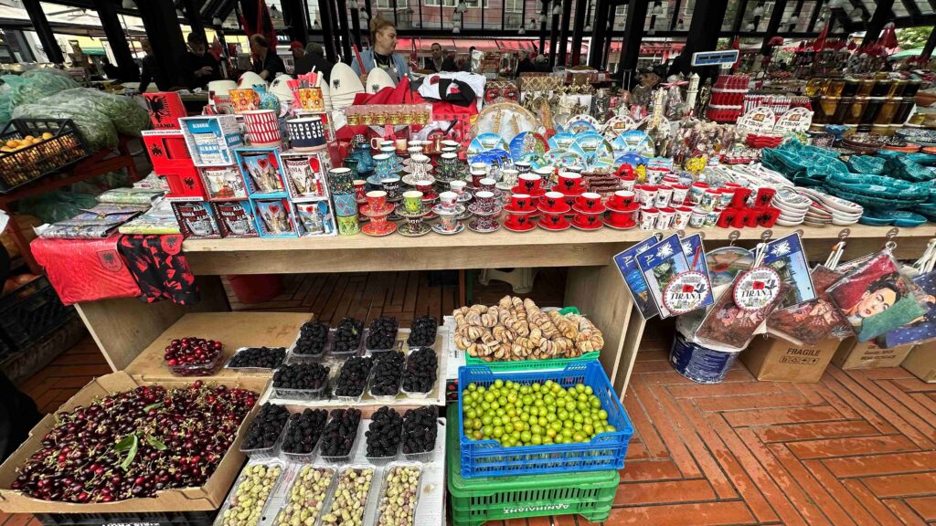 Novo Bazar – Pazari i Ri Tirana